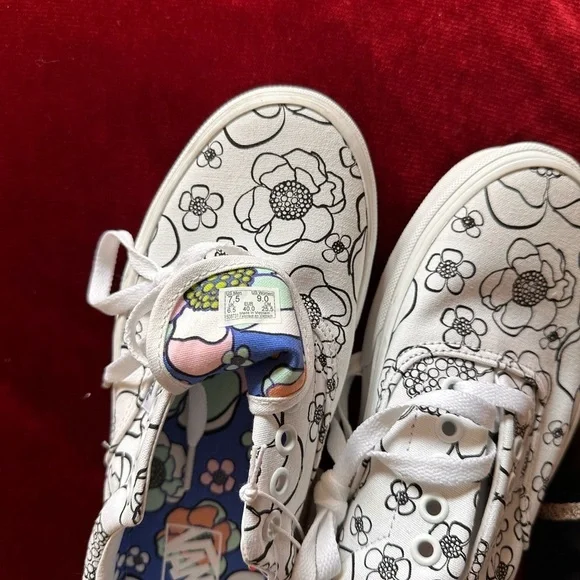 Vans White and Black Floral Sneakers - Picture 9 of 13